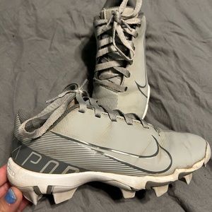 Boys Nike baseball cleats. Size 1.